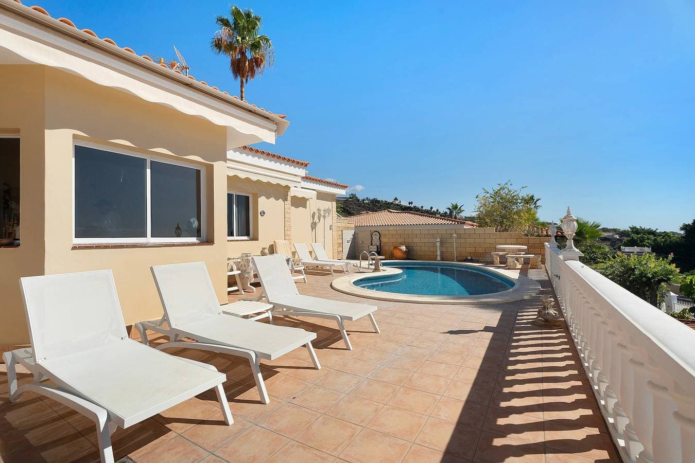 Foto 12 von 34: Ferienhaus 'Haus Carla Pool Privat' mit Meerblick, beheiztem Pool und WLAN