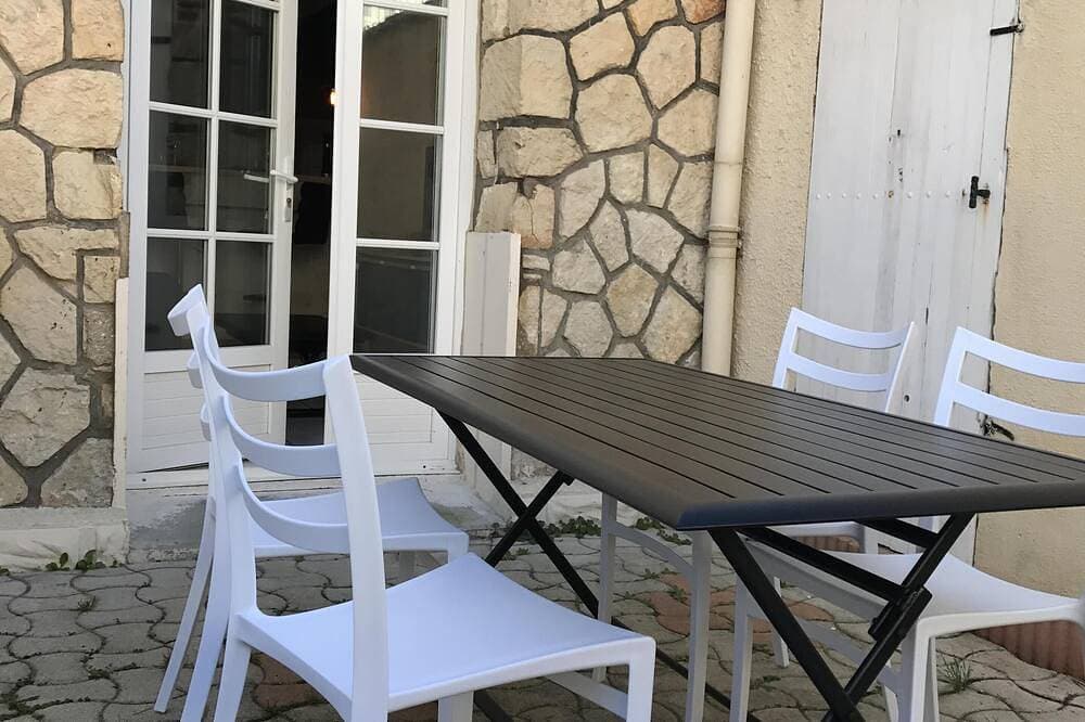 Foto 10 von 19: Erdgeschosswohnung mit großer Terrasse 20 Meter vom Strand entfernt
