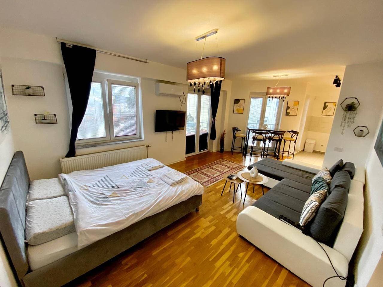 Foto 6 von 10: Studio with Balcony