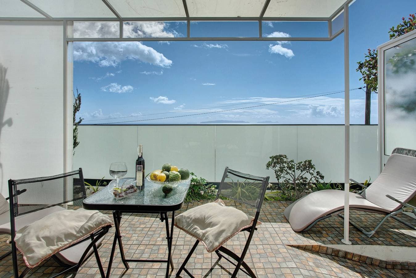 Foto 4 von 32: Ferienwohnung 'Panoramic Views I' mit Meerblick, Wi-Fi und Klimaanlage
