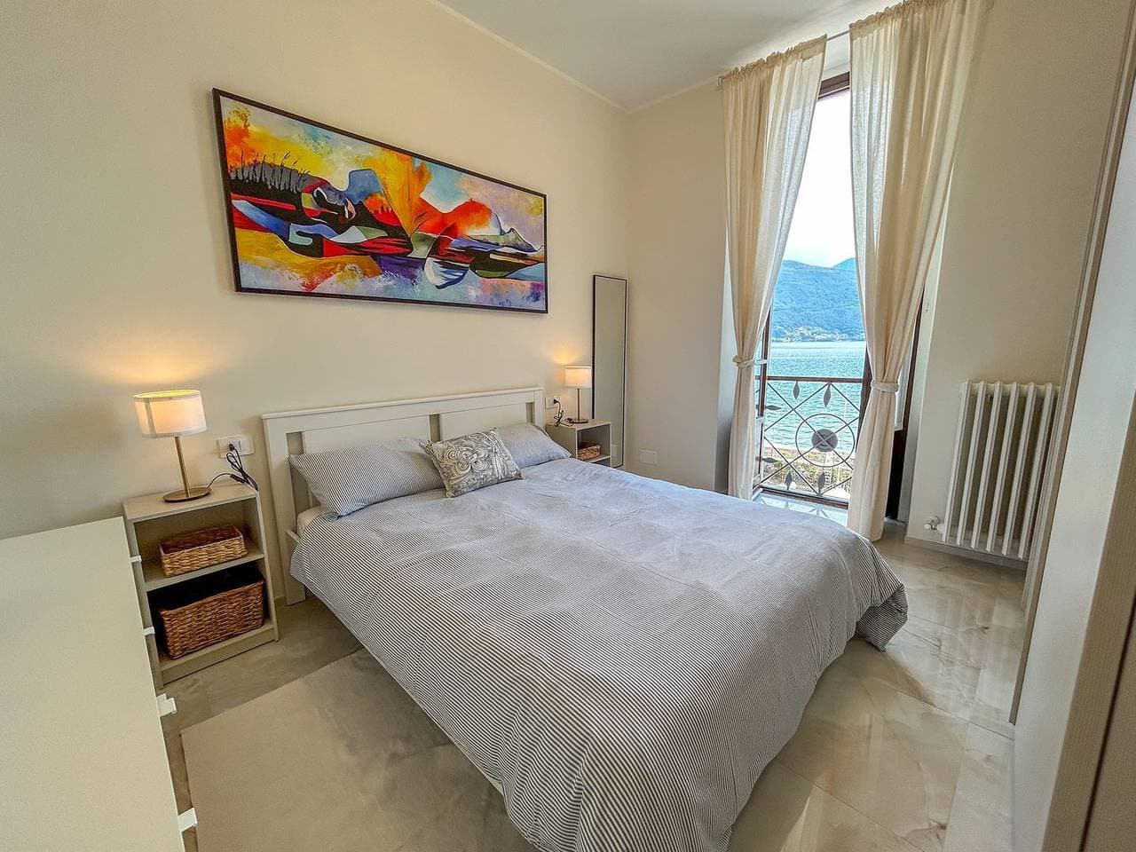 Foto 2 von 40: Giulia edle Ferienwohnung direkt am Comer See
