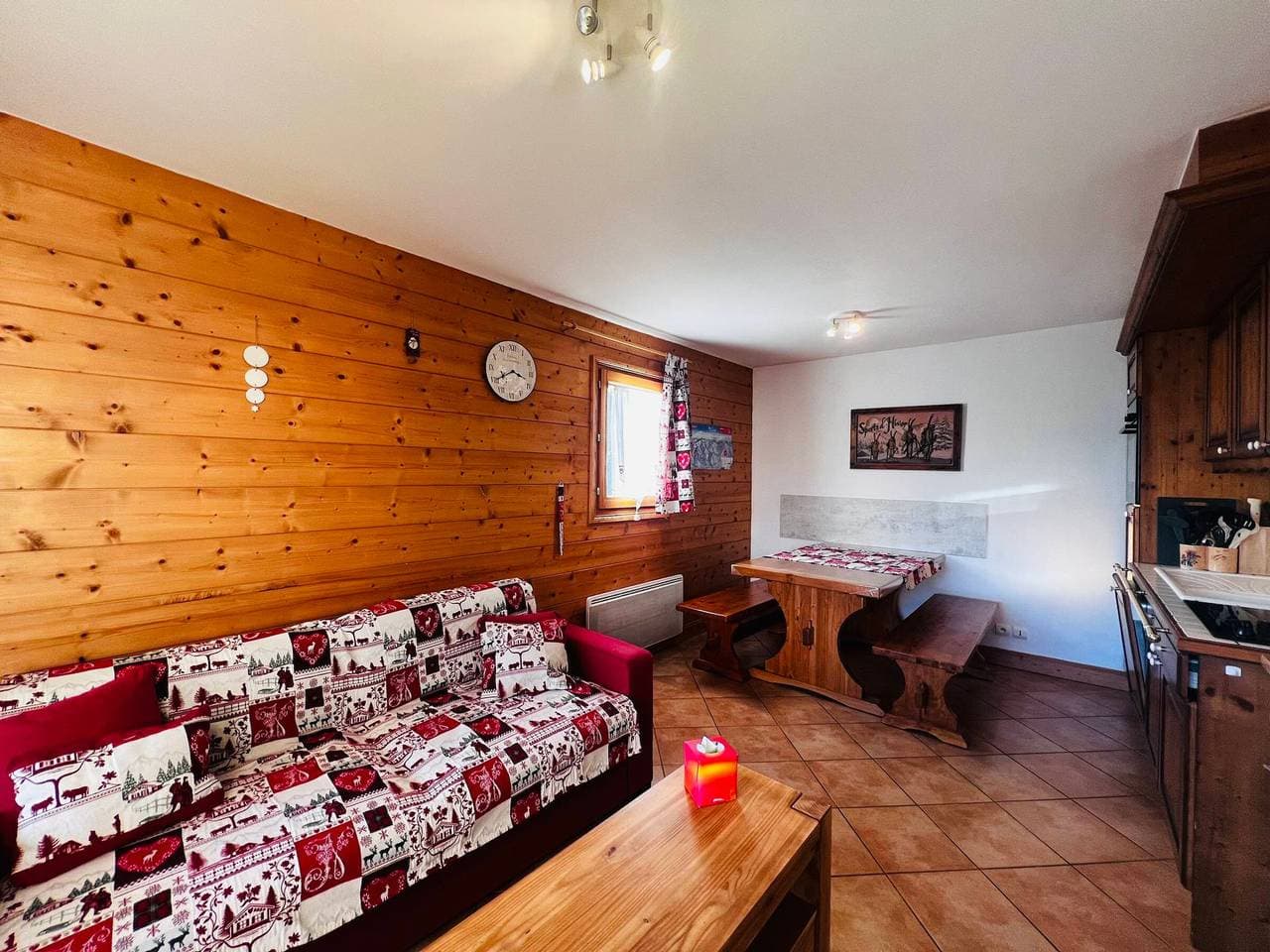 Foto 7 von 18: Schöne 3-Zimmer, 2-Bäder Wohnung - Pool & Garage