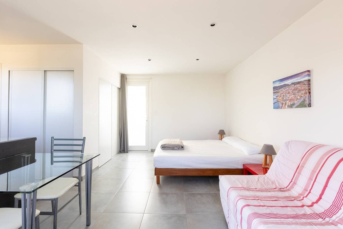 Foto 5 von 20: Einzimmerwohnung "Dans Résidence Avec Piscine" mit gemeinsamem beheizten Pool und WLAN
