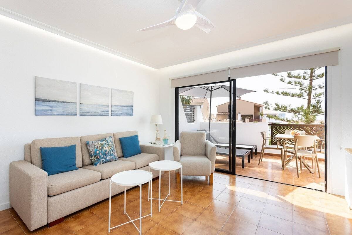 Foto 2 von 31: Ferienwohnung für 4 Personen mit Pool