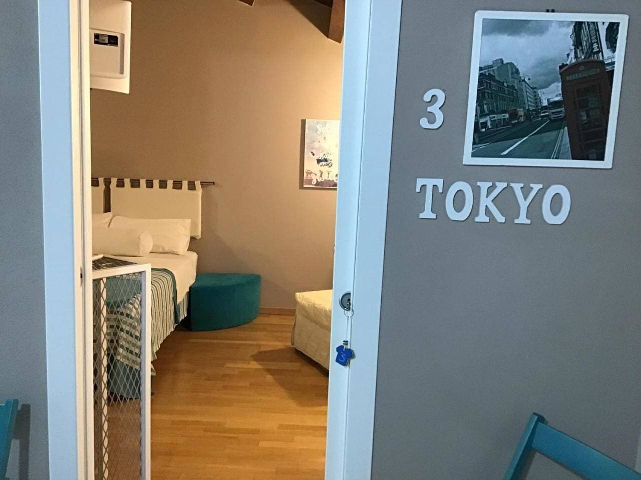 Foto 5 von 12: Double Room with Private Bathroom