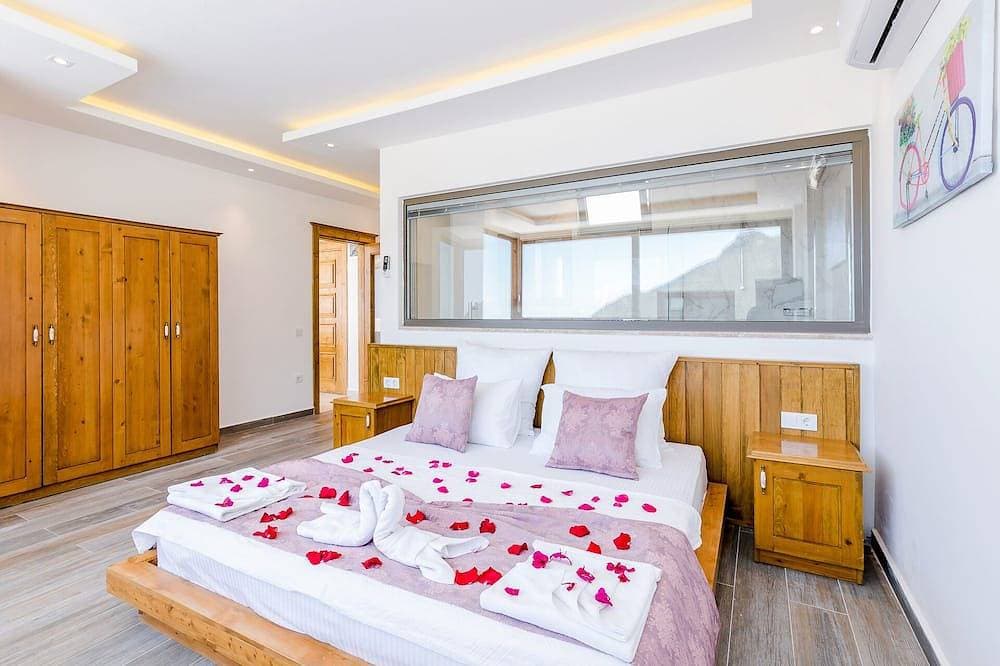 Foto 3 von 23: Abgelegene romantische Flucht mit Meerblick • En-Suite • Jacuzzi • Privater Pool