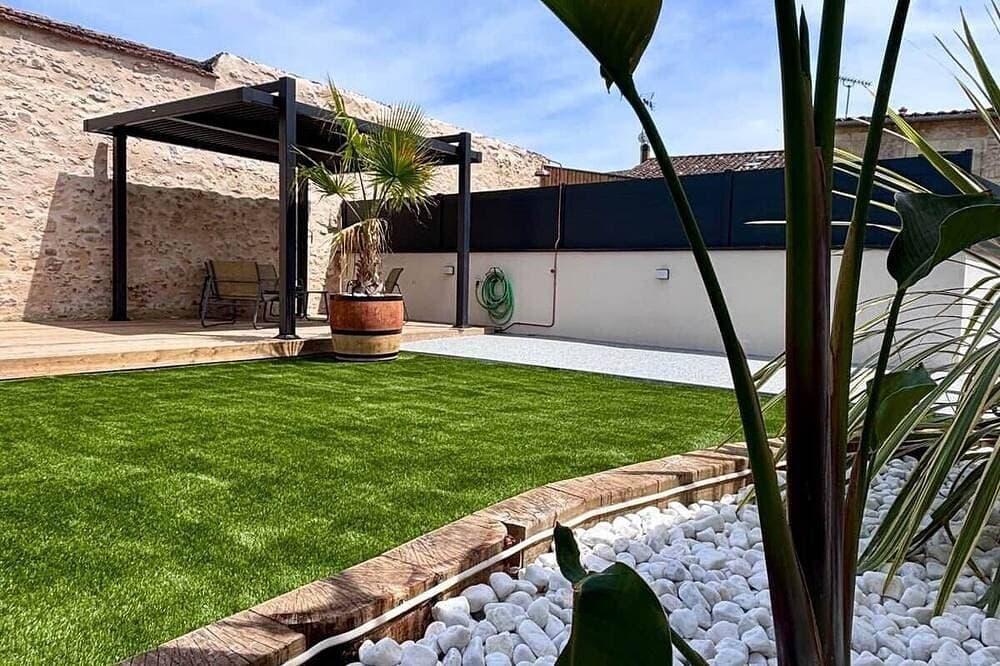 Foto 12 von 27: Luxury Triplex • Garden • Freestanding Bathtub • Citadel