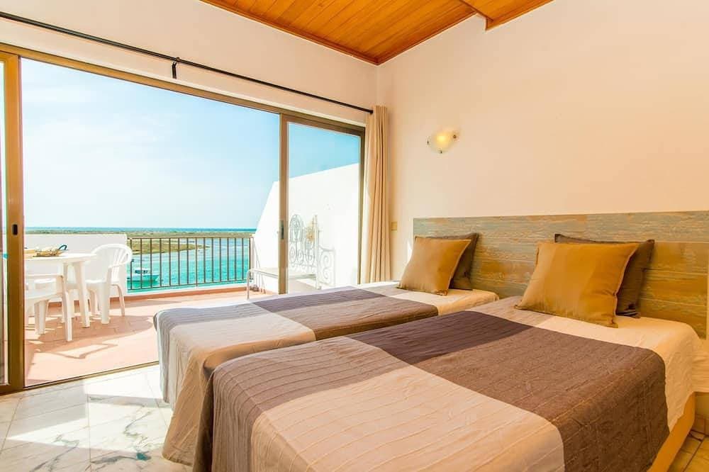 Studio Apartment with Sea View 1