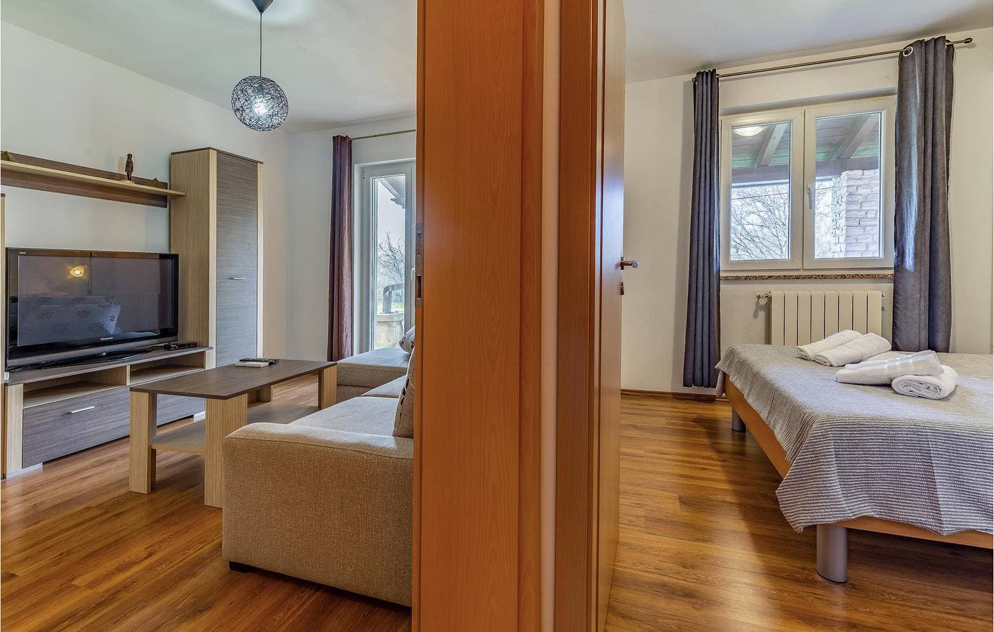 Foto 8 von 23: Gemütliche Ferienwohnung mit Pool, WLAN und Parkplatz, nur 2,5 km vom Strand entfernt
