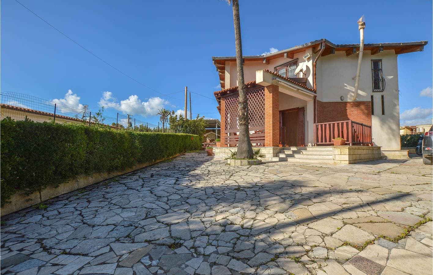Foto 2 von 25: Klimatisierte Wohnung mit Terrasse, Parkplatz und Internet | 400m zum Strand