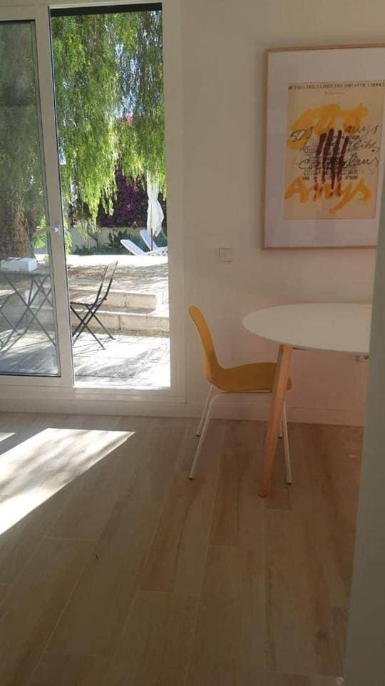 Foto 9 von 53: One-Bedroom Apartment