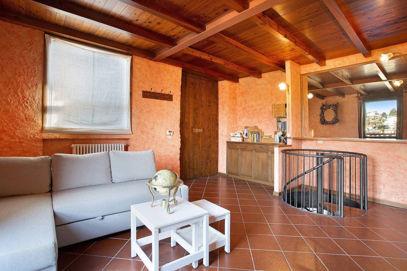 Foto 9 von 40: Ferienhaus 'Cascina Taronico' mit Seeblick und WLAN