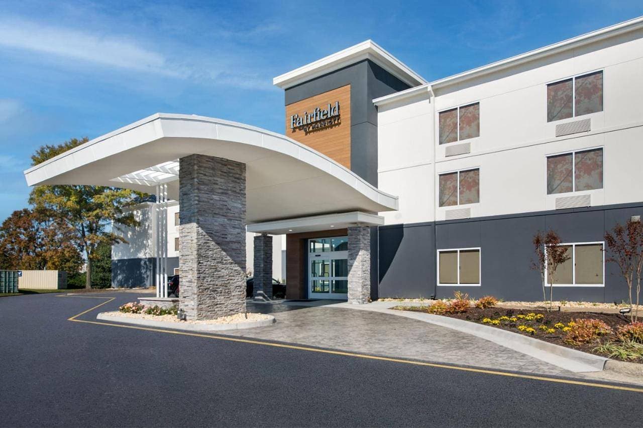 Fairfield by Marriott Inn & Suites Chesapeake 1