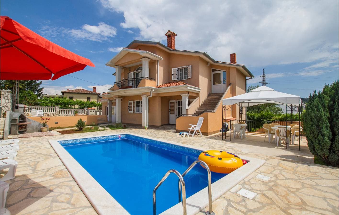 Foto 2 von 31: Geräumige Ferienwohnung in Labin mit Terrasse, WLAN und Parkplatz – 1,5 km vom Stadtzentrum entfernt
