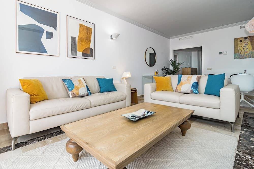 Foto 13 von 30: Luxury and spacious 3-bed Penthouse apartment in fabulous Gualdalmansa