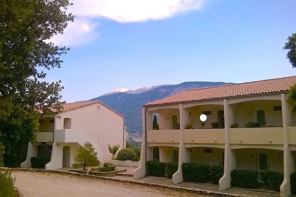 Studio mit Aussicht und Pool in Provence-Ventoux. Pas du Ventoux, Col de Veaux 1