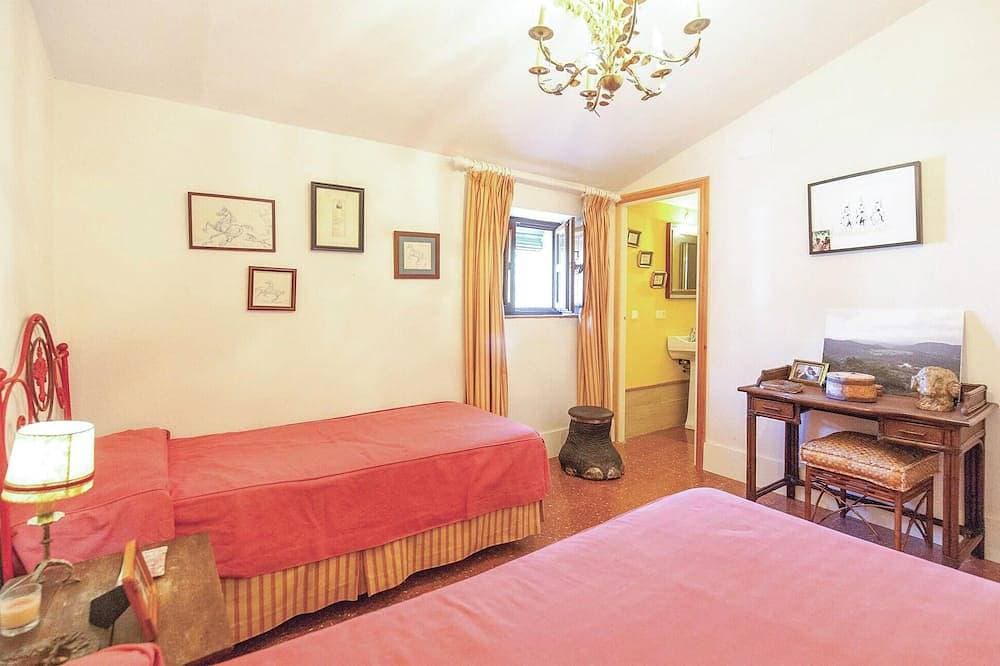 Foto 6 von 30: Beautiful home in Higuera de la Sierra