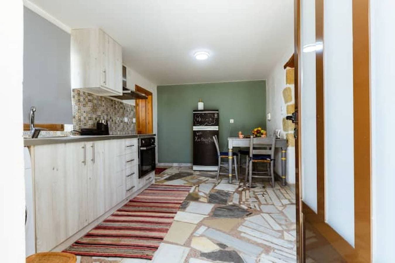 Foto 6 von 46: Ferienhaus für 4 Personen mit Terrasse