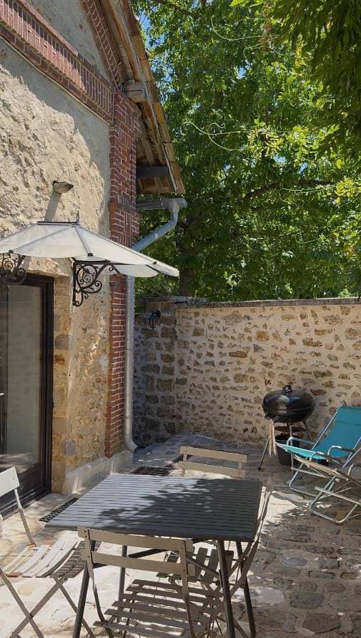 Studio duplex avec spa et cour privée 1