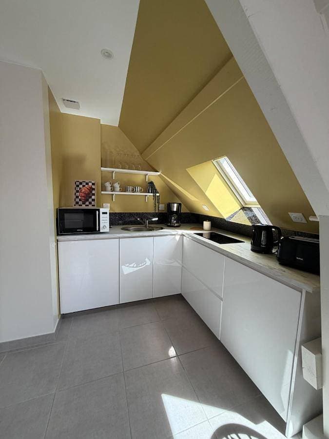 Foto 4 von 21: One-Bedroom Apartment