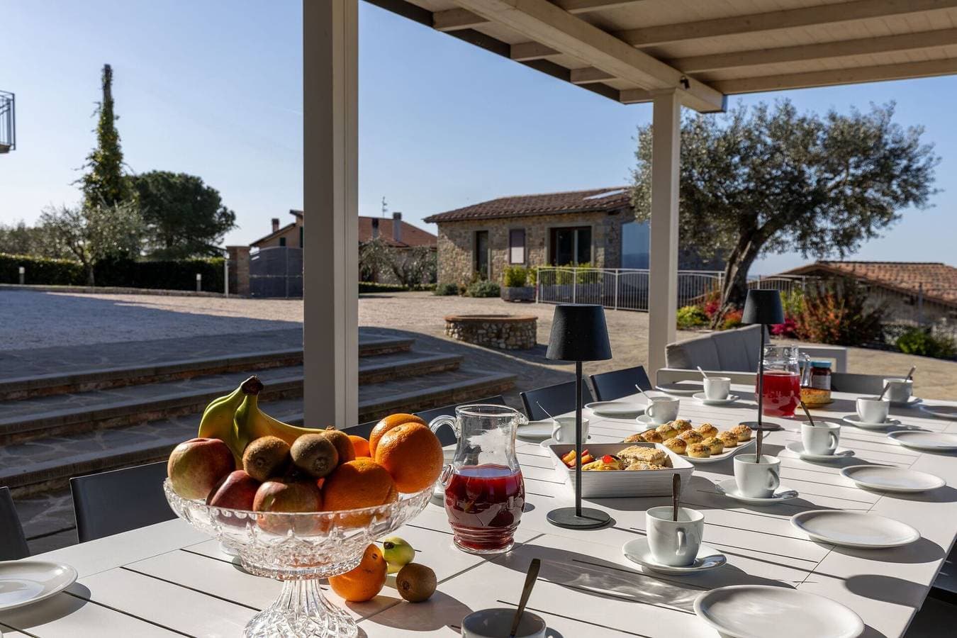 Foto 9 von 68: Villa für 15 Personen mit Balkon