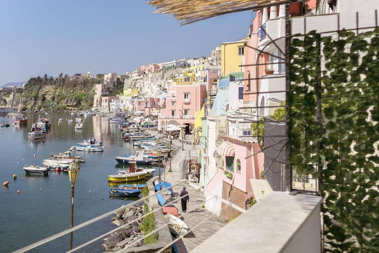 Calilla house by Procida Reserve 1