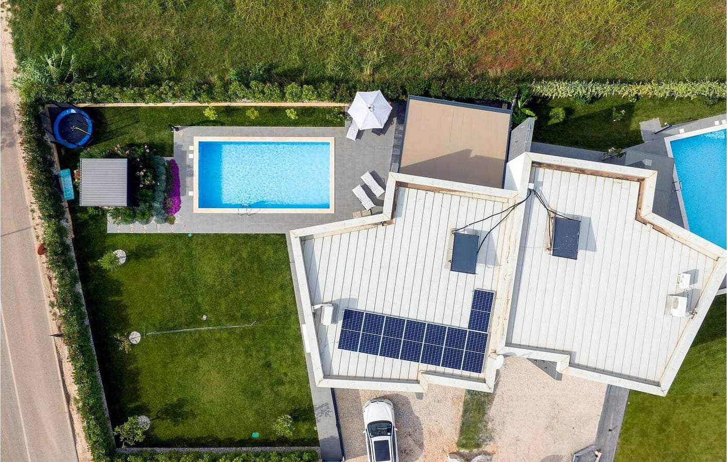 Foto 3 von 35: Ferienwohnung mit Meerblick, Terrasse, Parkplatz und WLAN in Labinci
