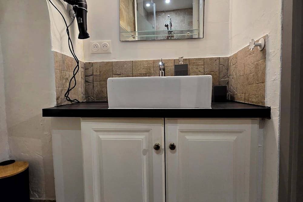 Foto 7 von 21: 60m² apartment in a historic and authentic environment