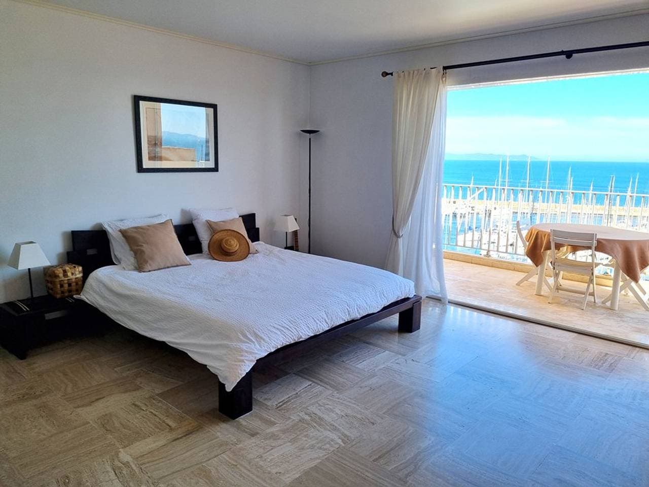 Foto 8 von 15: Große, klimatisierte Wohnung mit Terrassen, Meerblick, Parkplatz und WIFI