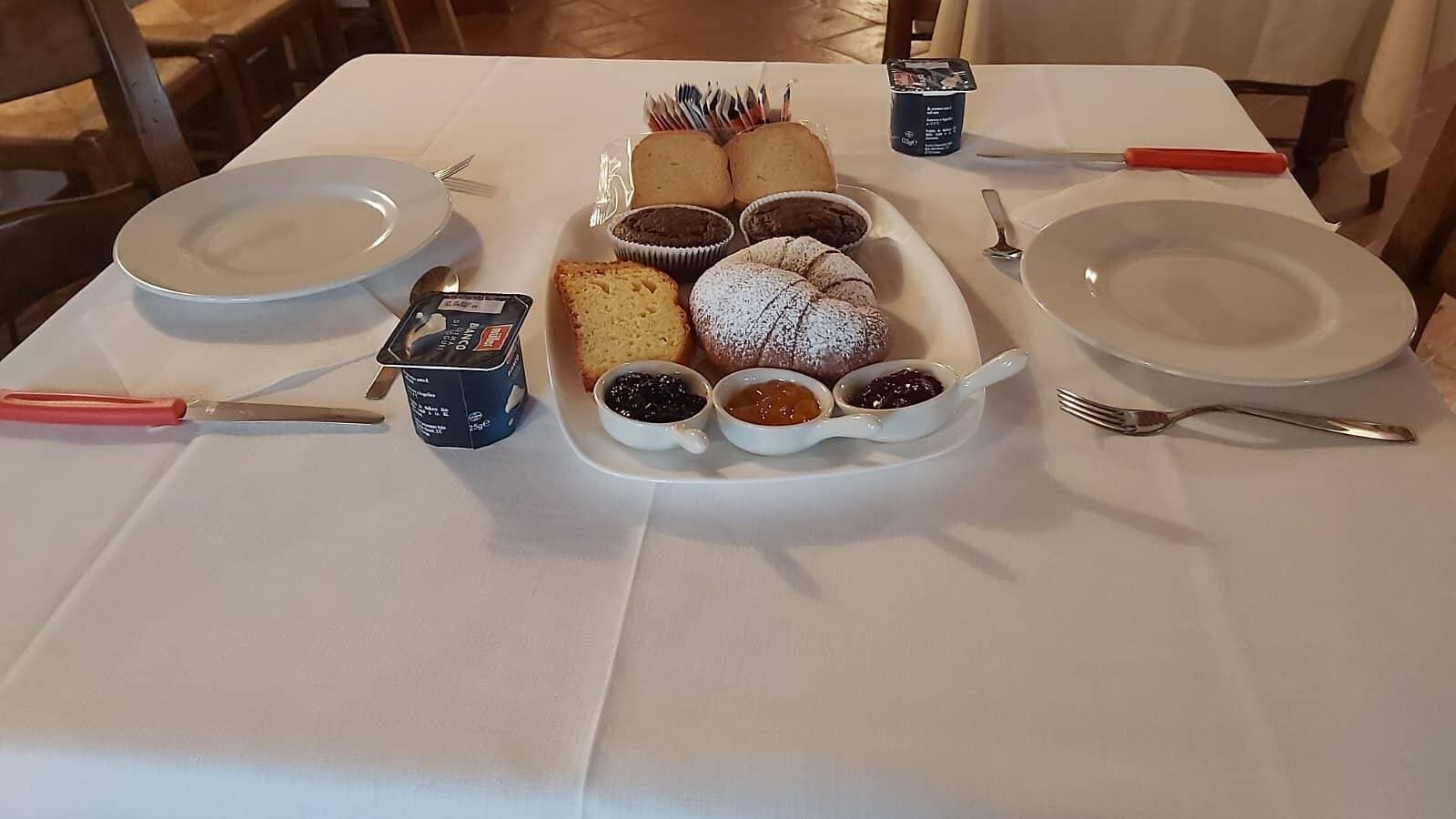 Foto 9 von 25: Zimmer Castello – Agriturismo la Taverna di Celsa mit Gemeinschaftspool