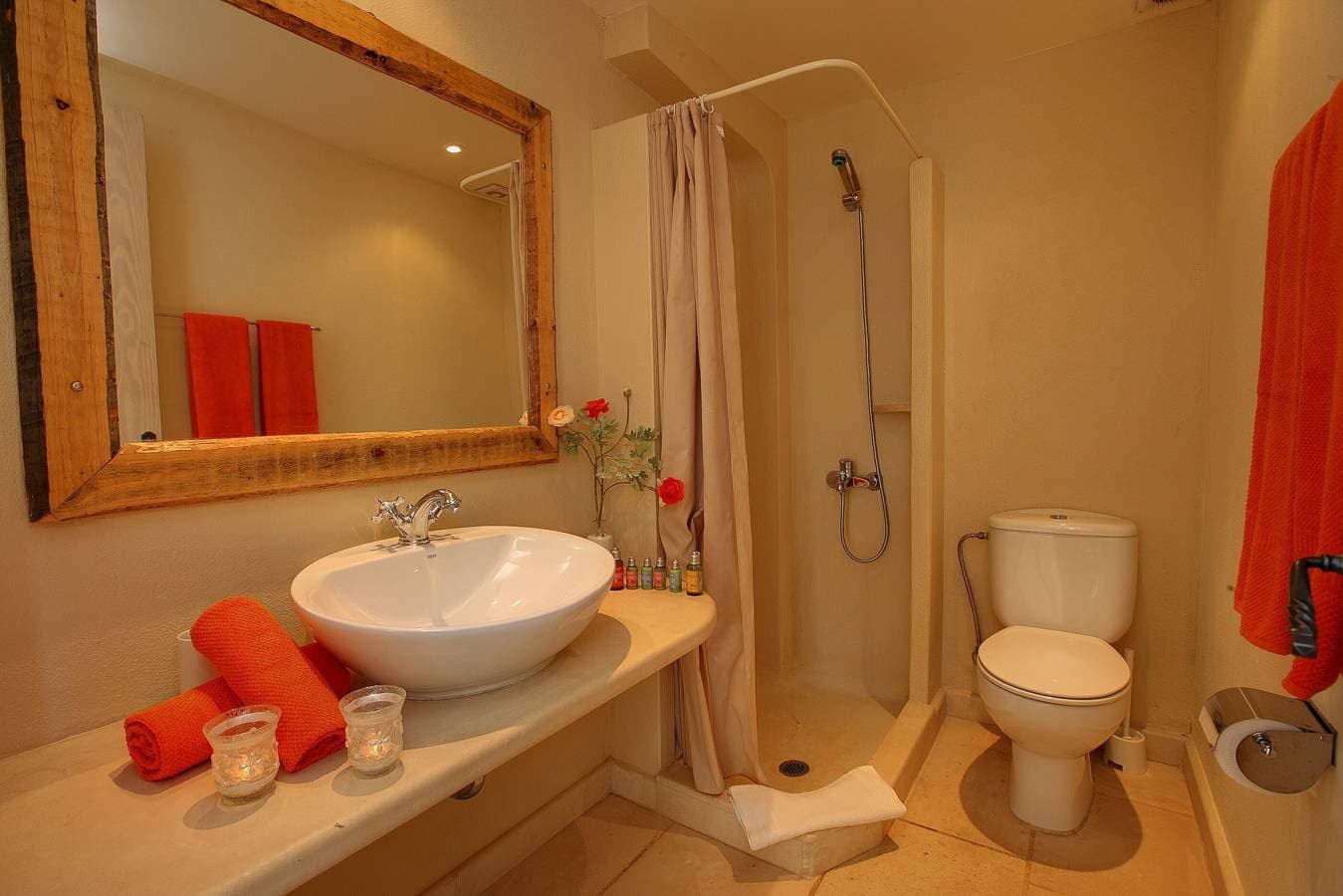 Foto 12 von 23: Villa 'Telina Ideales Resort' mit Meerblick, WLAN und Klimaanlage