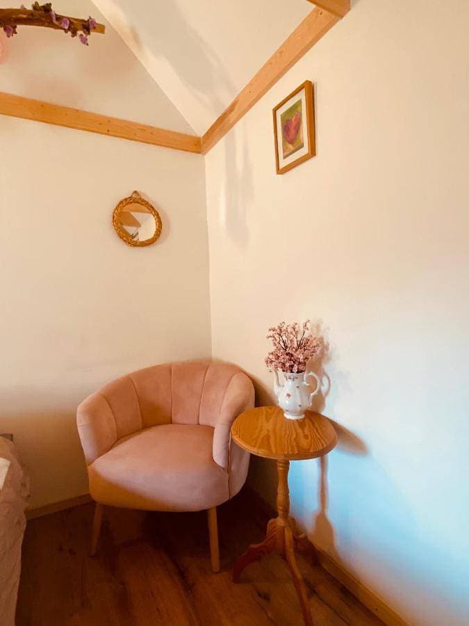 Foto 4 von 16: Double Room with Shared Bathroom