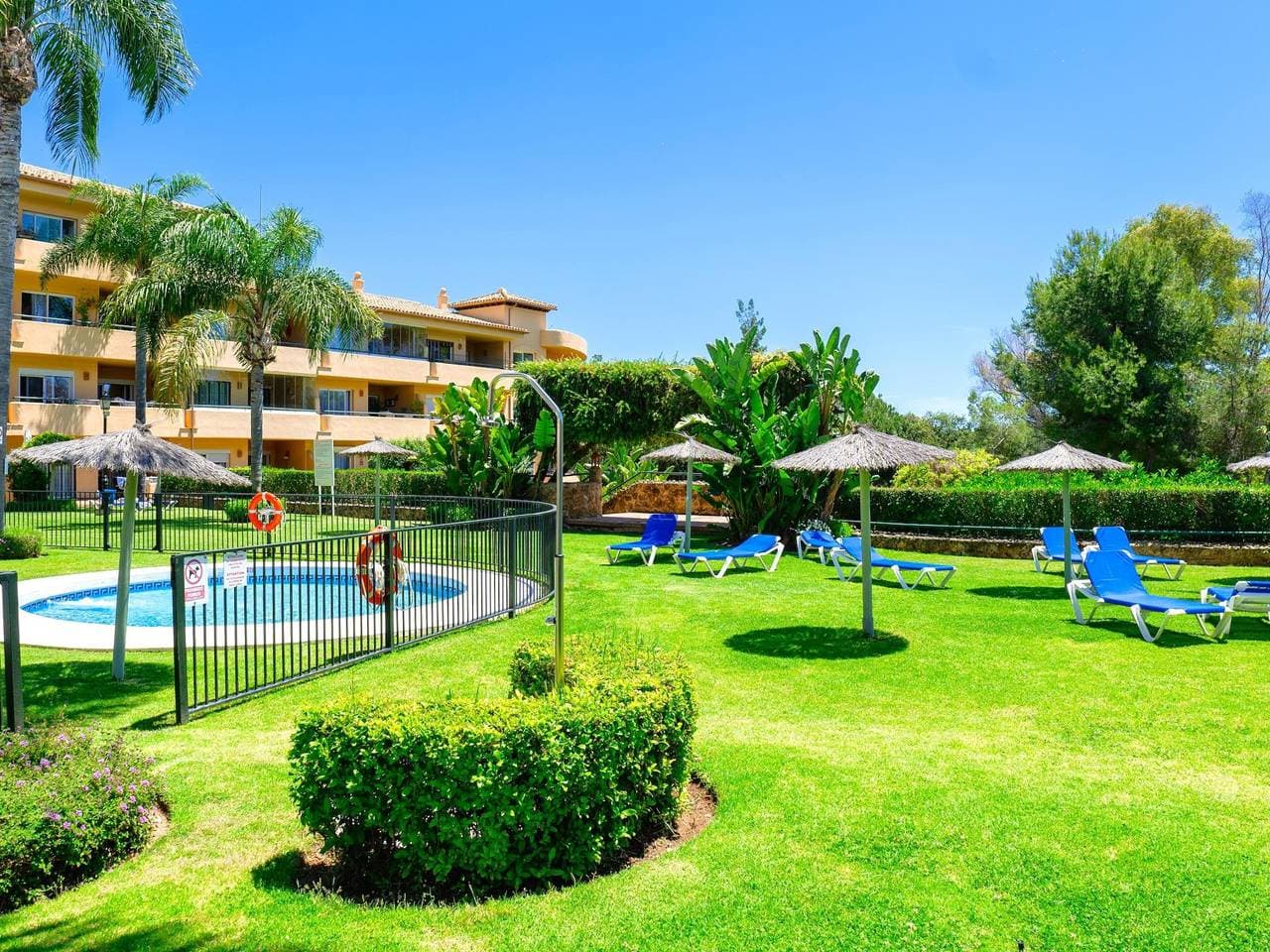 Gemütliche Wohnung mit Pool in Marbella 1