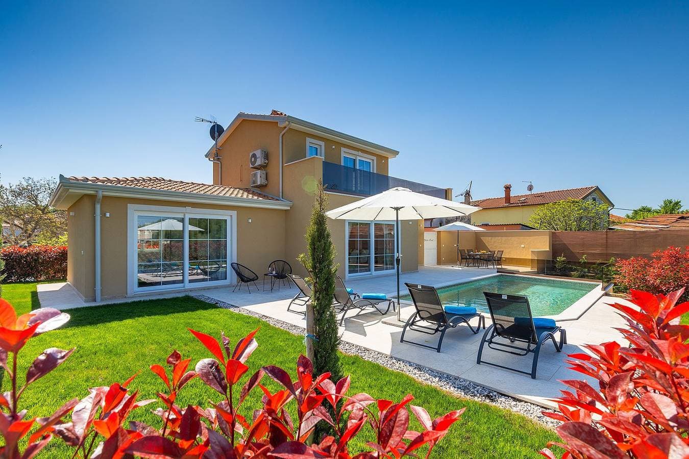 Traumhafte Finca mit Privatpool und Panoramablick 1