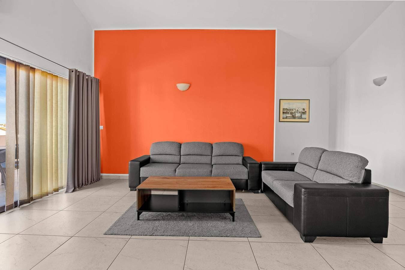 Foto 7 von 23: Ferienwohnung für 4 Personen mit Pool
