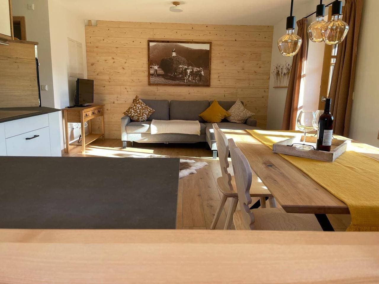 Foto 6 von 17: Two-Bedroom Apartment
