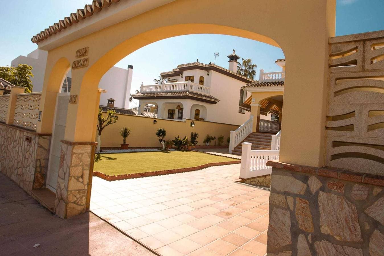 Foto 2 von 40: Villa Ilusión Rincón – Helle, einladende Villa an der Costa del Sol mit Terrasse & Grill