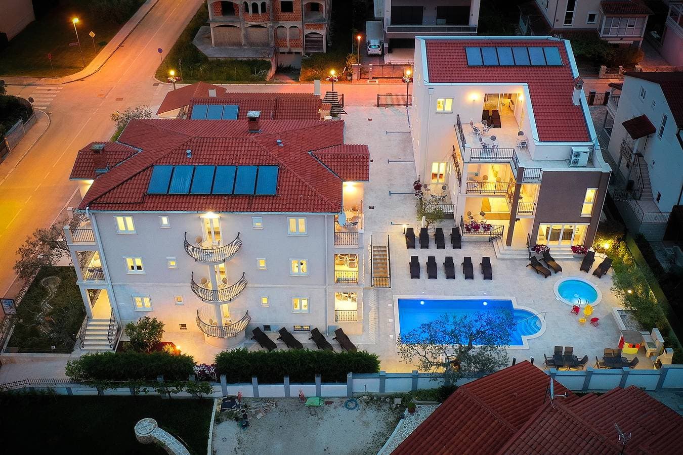 Foto 12 von 34: Ferienwohnung für 3 Personen mit Pool