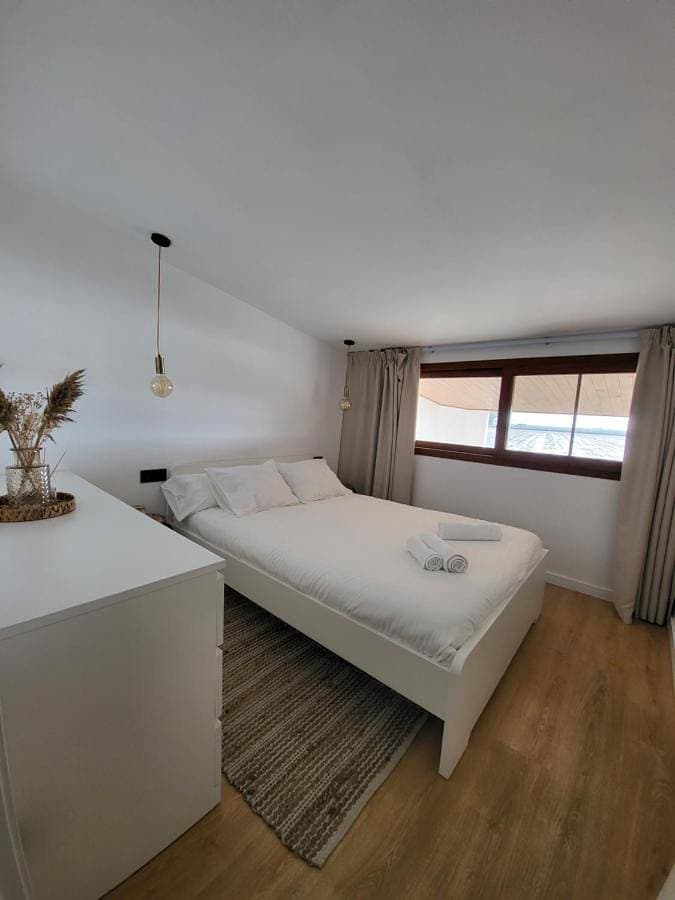 Foto 5 von 13: Three-Bedroom House