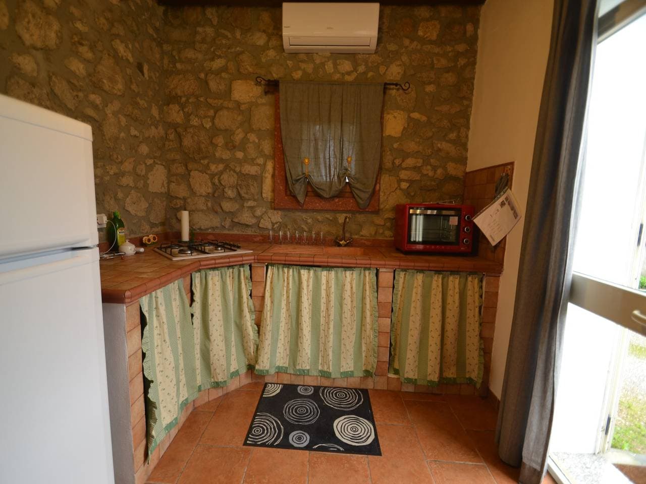 Foto 2 von 29: Cottage a Calasetta in Sardegna con giardino