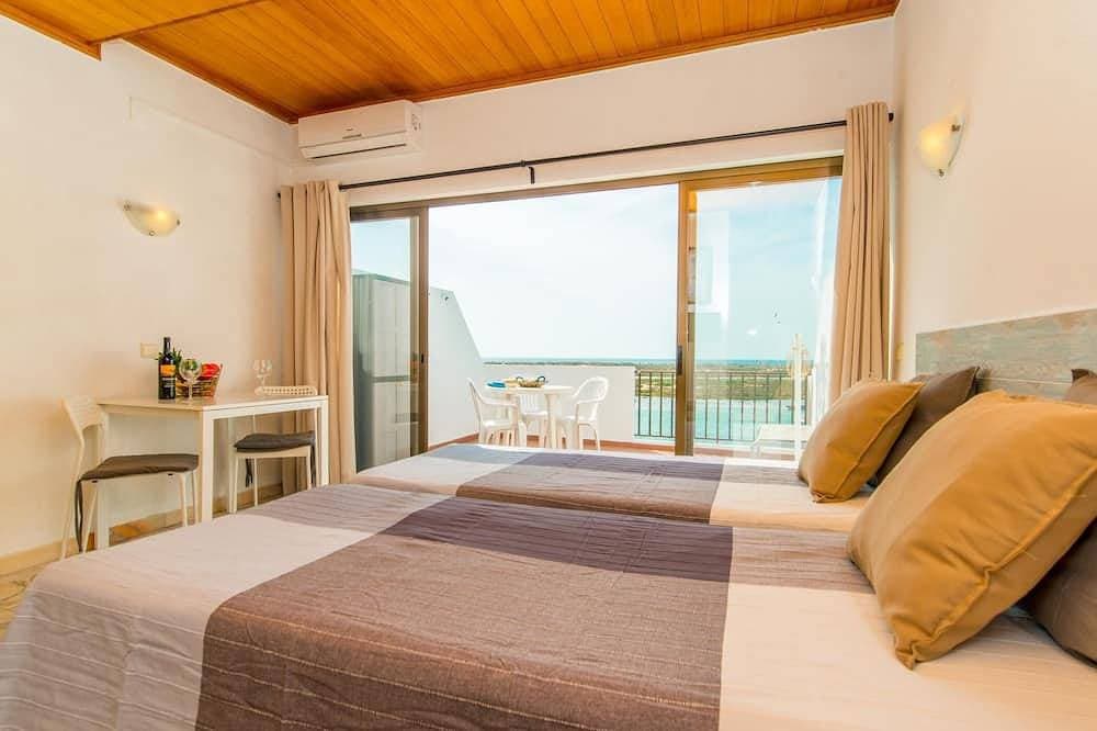 Foto 3 von 30: Studio Apartment with Sea View