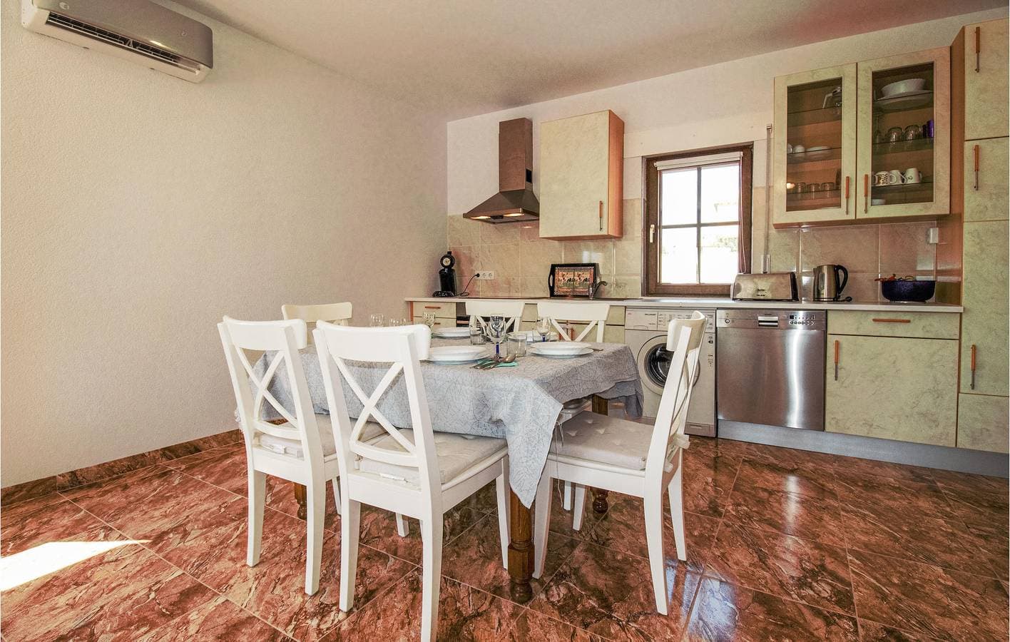 Foto 5 von 36: 110qm Wohnung: AC, Pool, Terrasse, Parkplatz