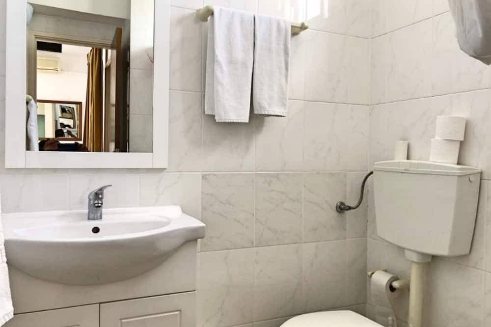 Foto 4 von 20: Excellent studio, beachfront, sea view w/ parking lot