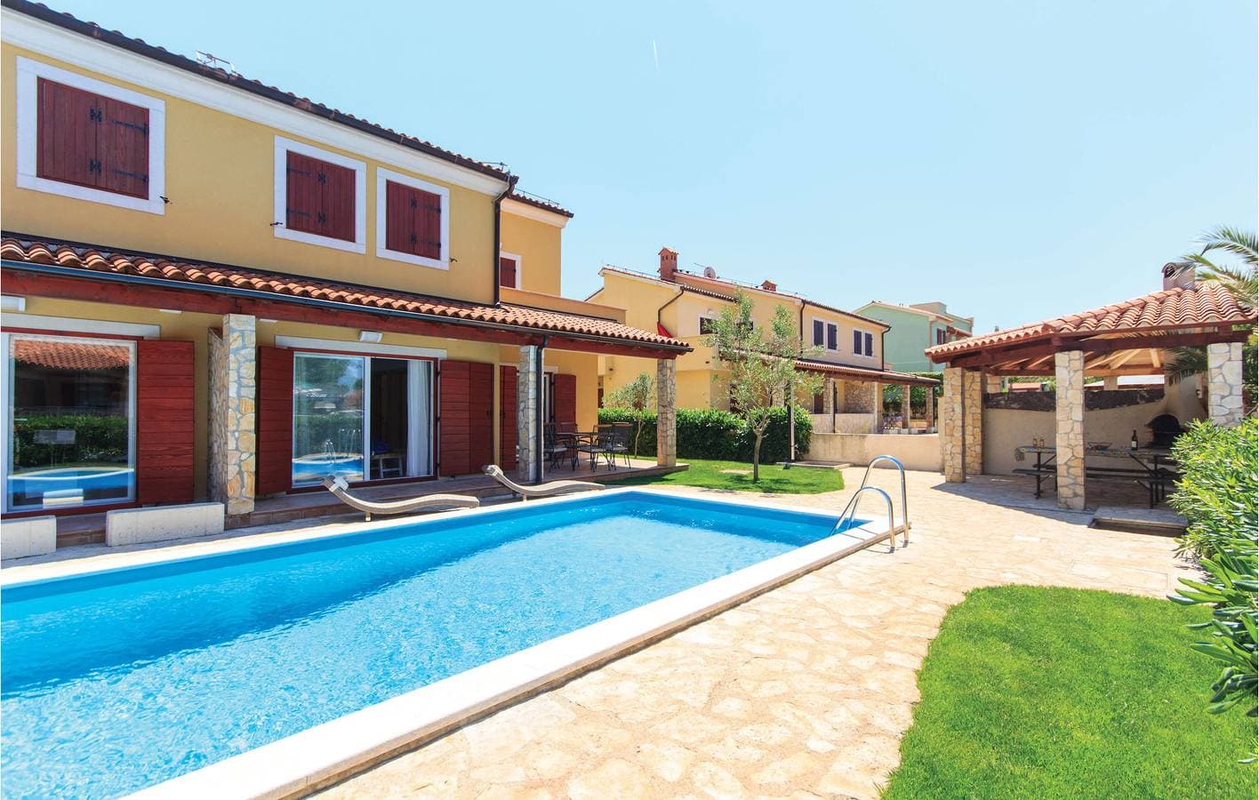 Foto 9 von 25: Schickes Apartment mit Pool, Terrasse und WLAN, 1,5 km vom FKK-Strand entfernt