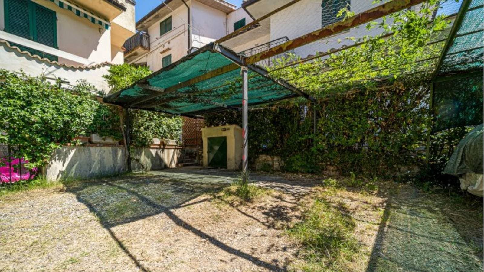 Foto 6 von 30: Ferienwohnung für 8 Personen mit Terrasse