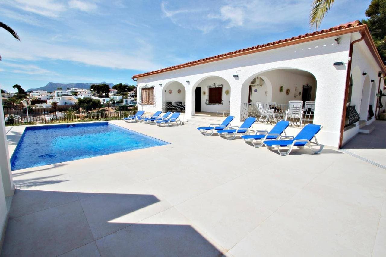 Foto 4 von 5: Villa