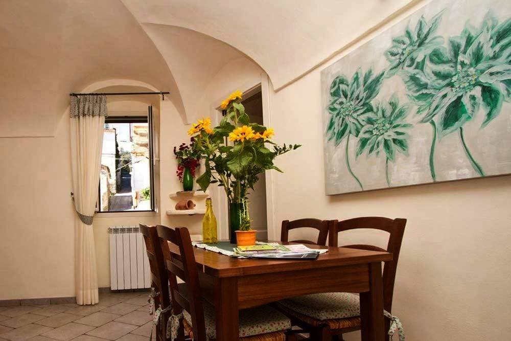 Foto 4 von 16: One-Bedroom Apartment with Terrace