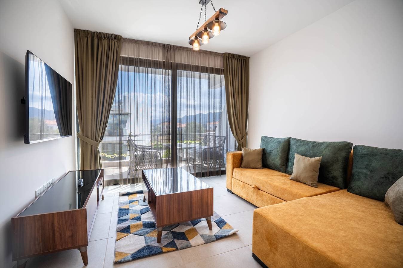C15 Ferienwohnung Pearl Island mit Blick auf die Berge 1