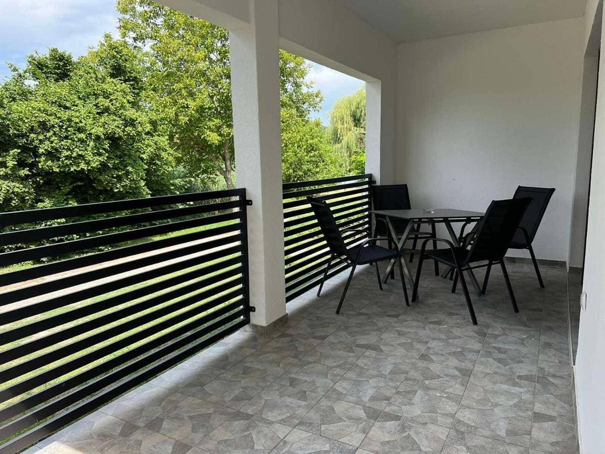 Foto 2 von 20: One-Bedroom Apartment with River View