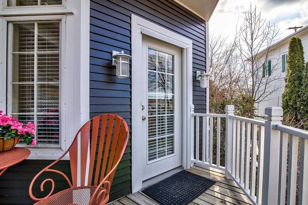 Foto 11 von 29: Bayfront King, Harbor View & Porch Lage, Lage!